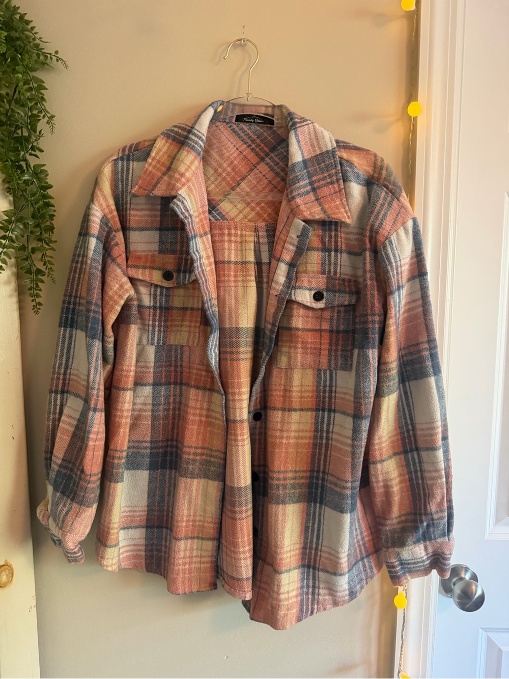 Women's Plaid Button-Down Shirt Jacket in Peach and Blue